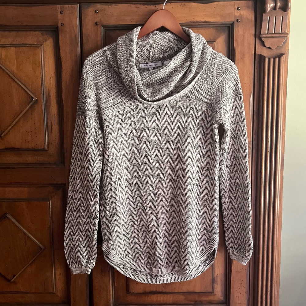 Eight Eight Eight Cowl Neck Grey Patterned Sweater